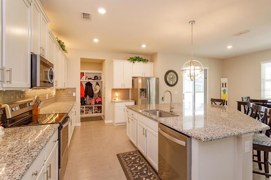 Active With Contract: $850,000 (5 beds, 4 baths, 3793 Square Feet)