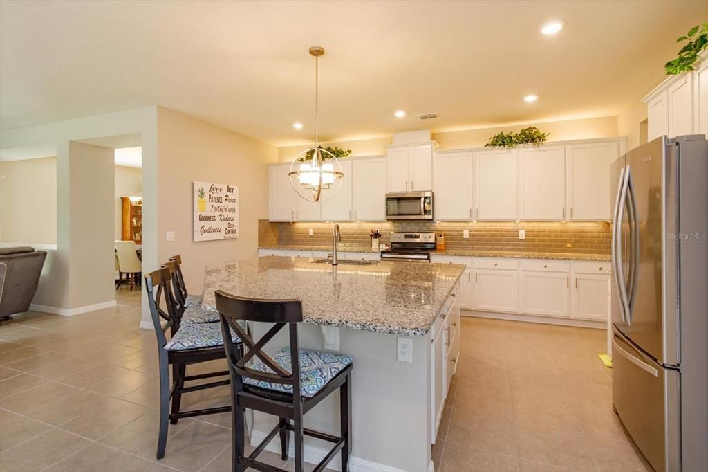 Active With Contract: $850,000 (5 beds, 4 baths, 3793 Square Feet)