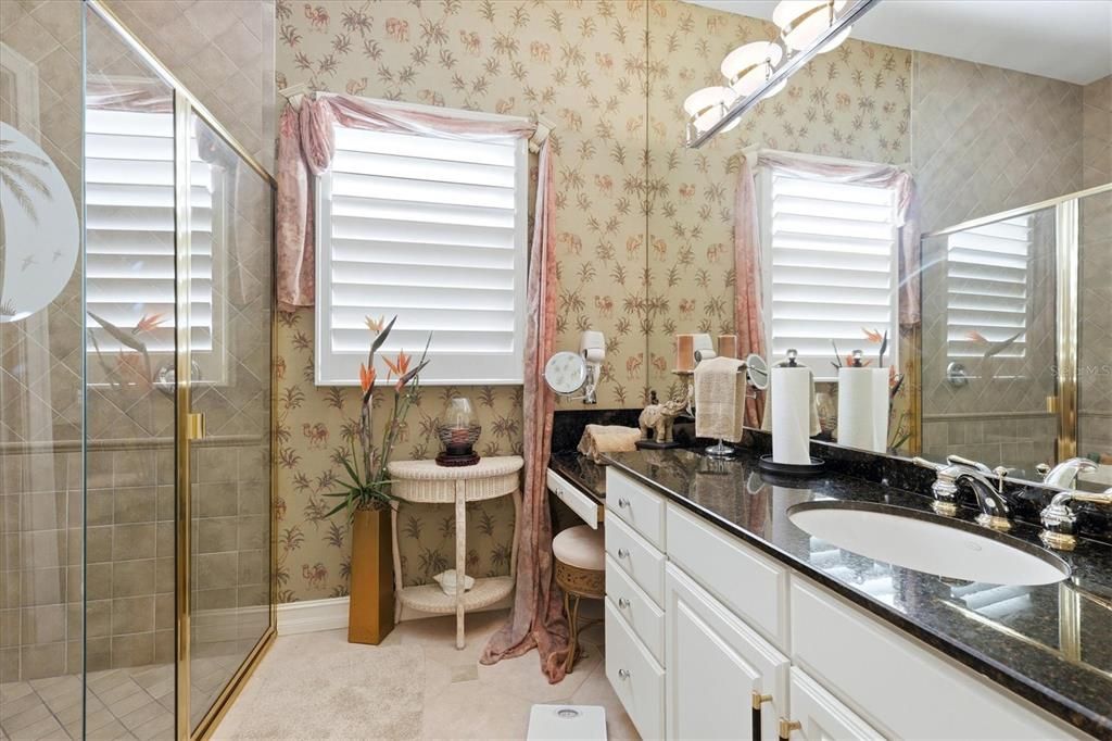 В аренду: $10,500 (5 спален, 3 ванн, 4360 Квадратных фут)