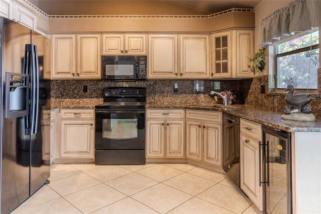 For Sale: $479,900 (3 beds, 2 baths, 1364 Square Feet)