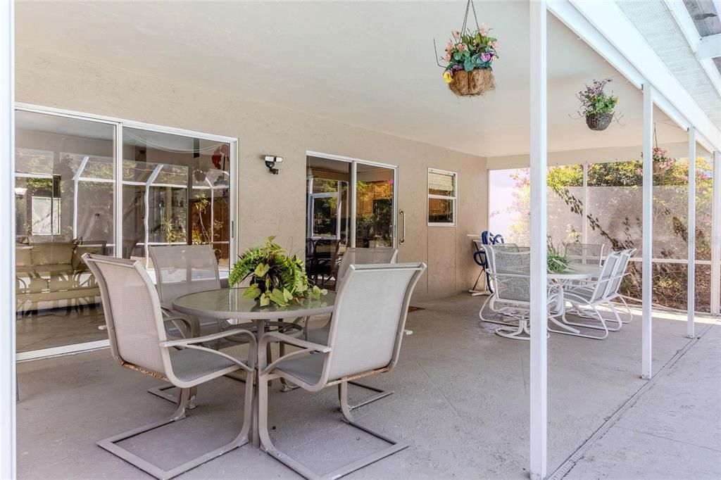 For Sale: $479,900 (3 beds, 2 baths, 1364 Square Feet)