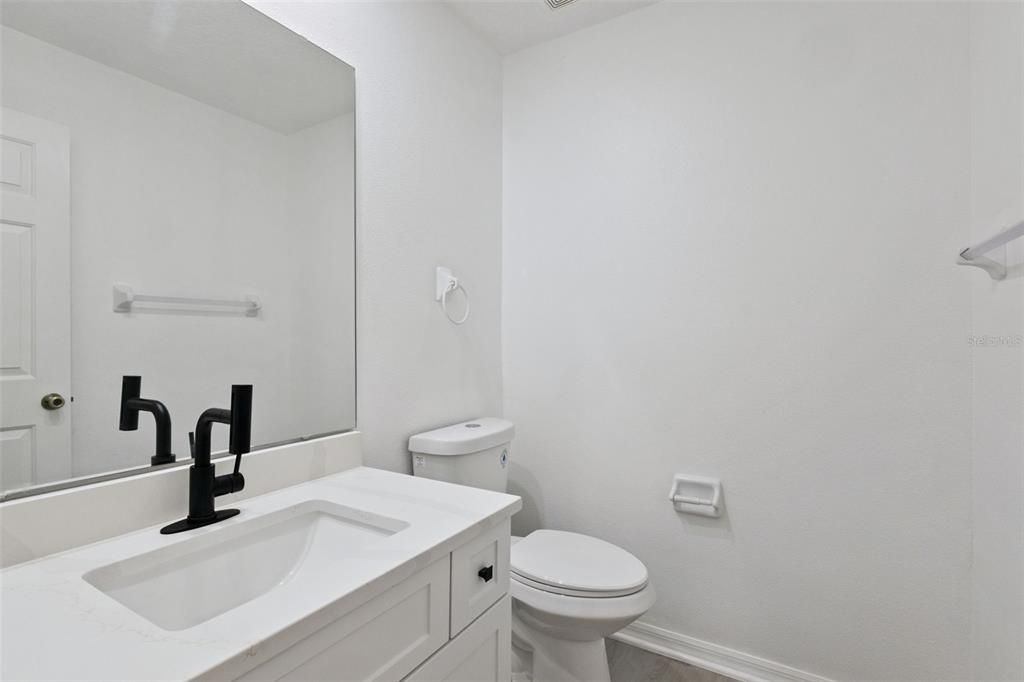 For Sale: $424,900 (3 beds, 2 baths, 2402 Square Feet)
