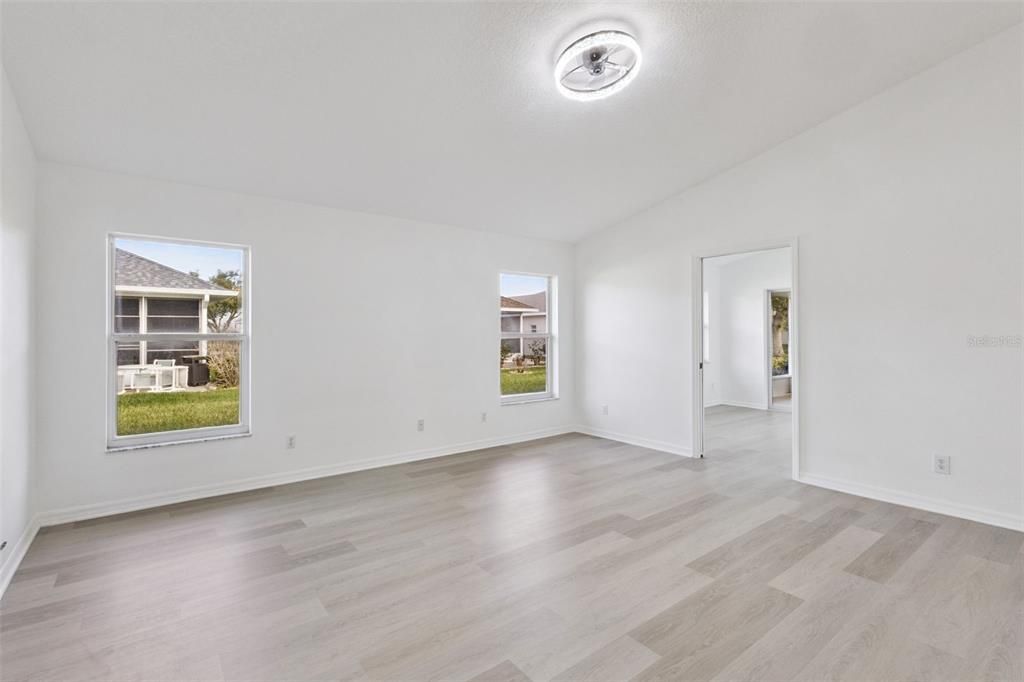 For Sale: $424,900 (3 beds, 2 baths, 2402 Square Feet)