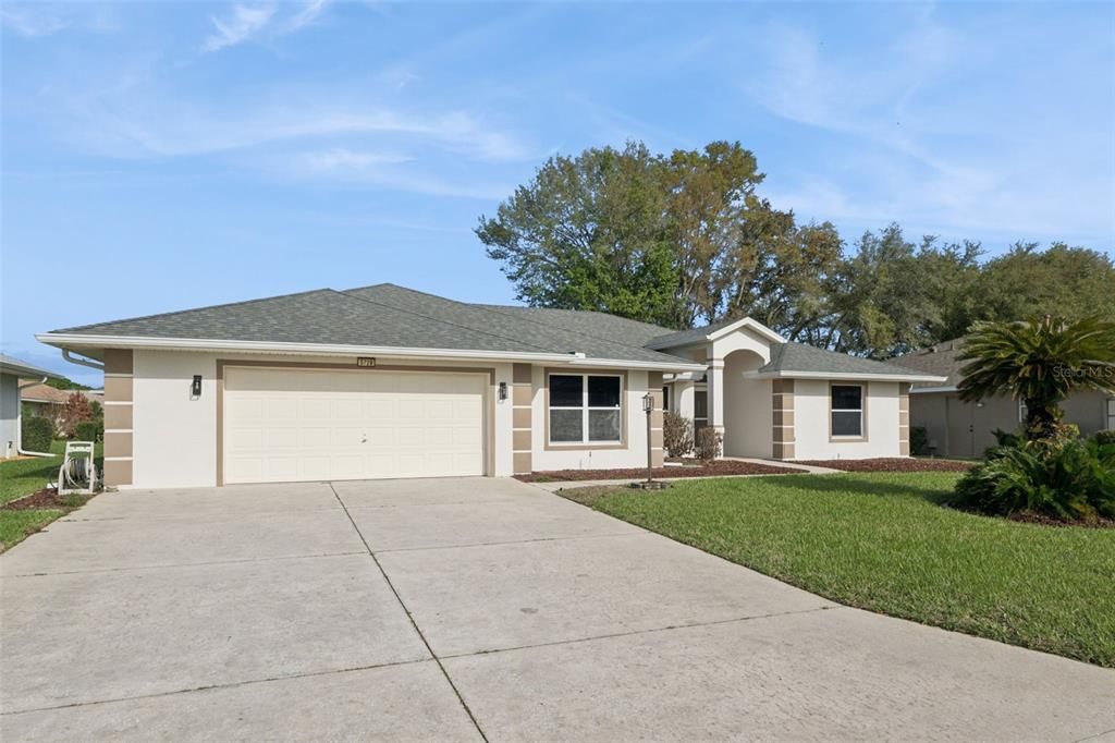For Sale: $424,900 (3 beds, 2 baths, 2402 Square Feet)
