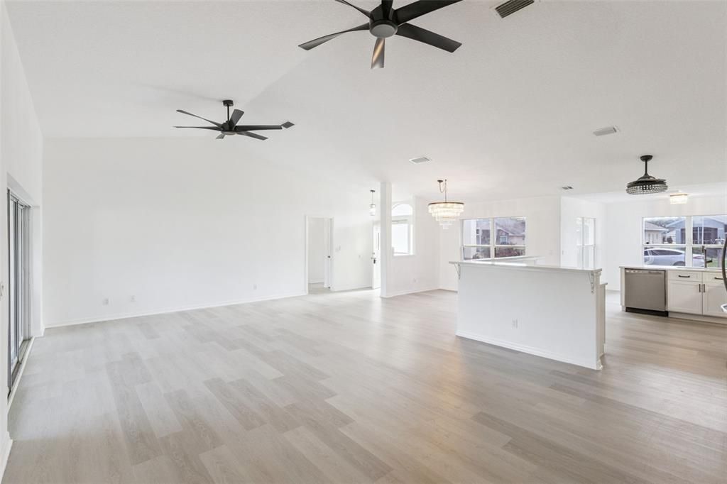 For Sale: $424,900 (3 beds, 2 baths, 2402 Square Feet)