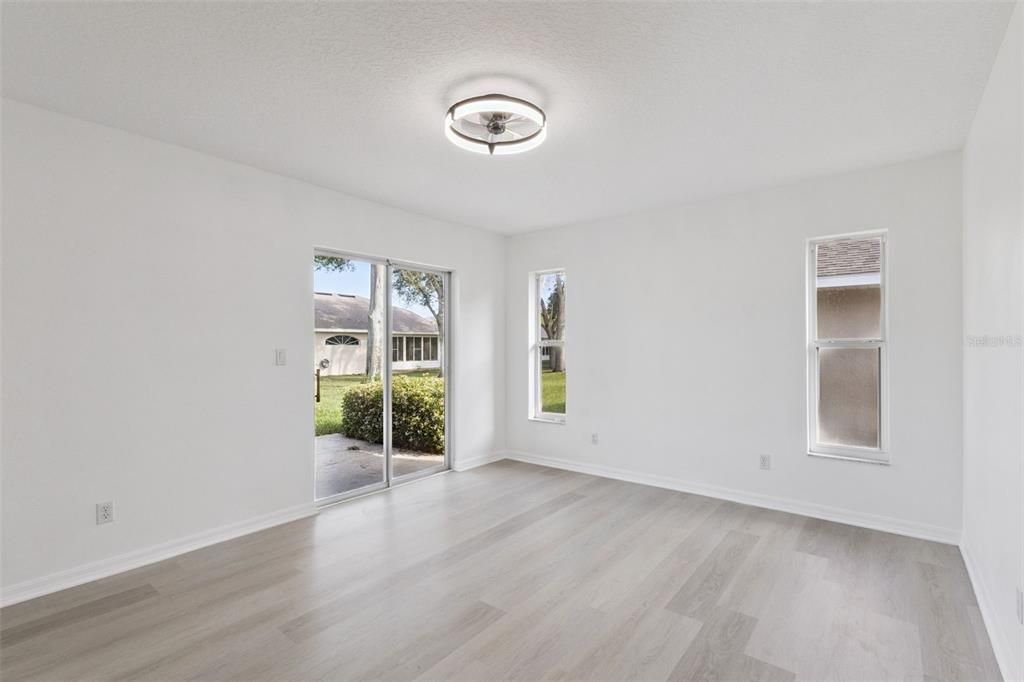 For Sale: $424,900 (3 beds, 2 baths, 2402 Square Feet)