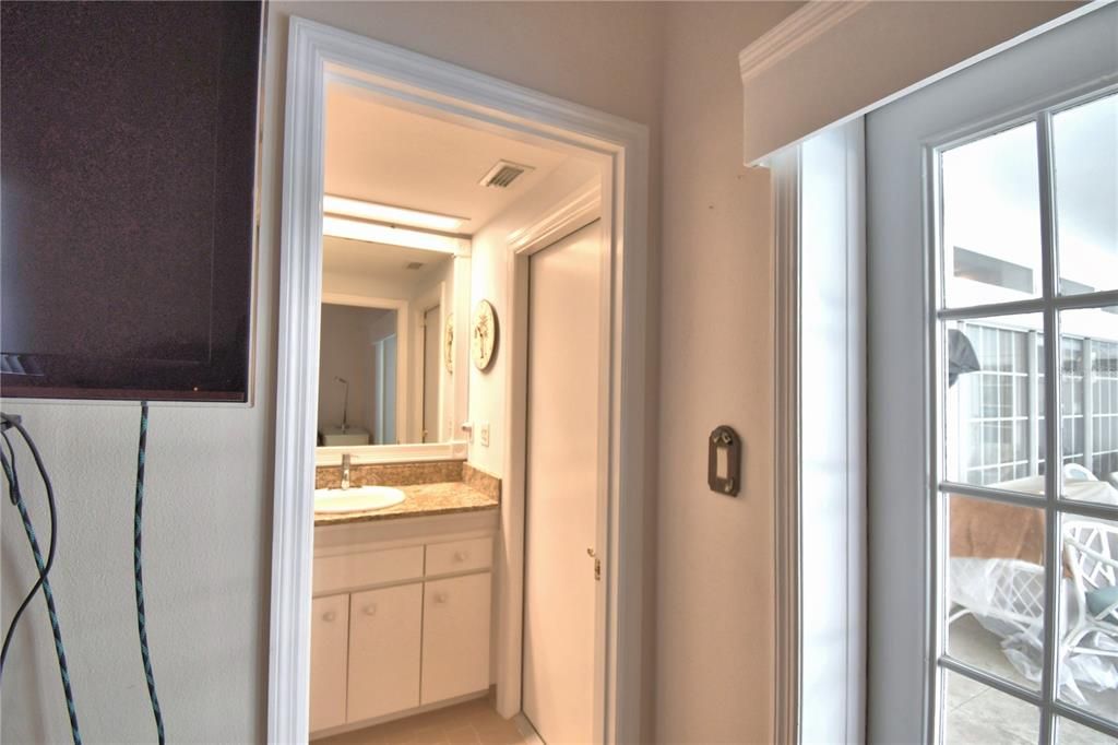 Activo con contrato: $545,000 (4 camas, 3 baños, 3434 Pies cuadrados)