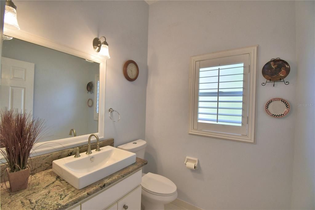 Activo con contrato: $545,000 (4 camas, 3 baños, 3434 Pies cuadrados)