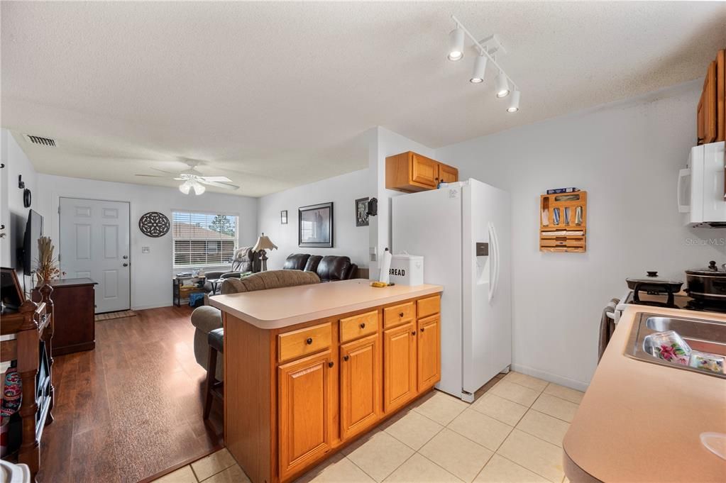 Activo con contrato: $125,000 (2 camas, 2 baños, 858 Pies cuadrados)