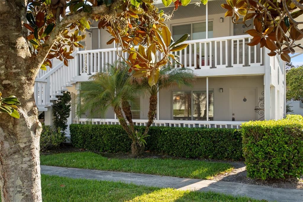 En Venta: $469,900 (2 camas, 2 baños, 816 Pies cuadrados)