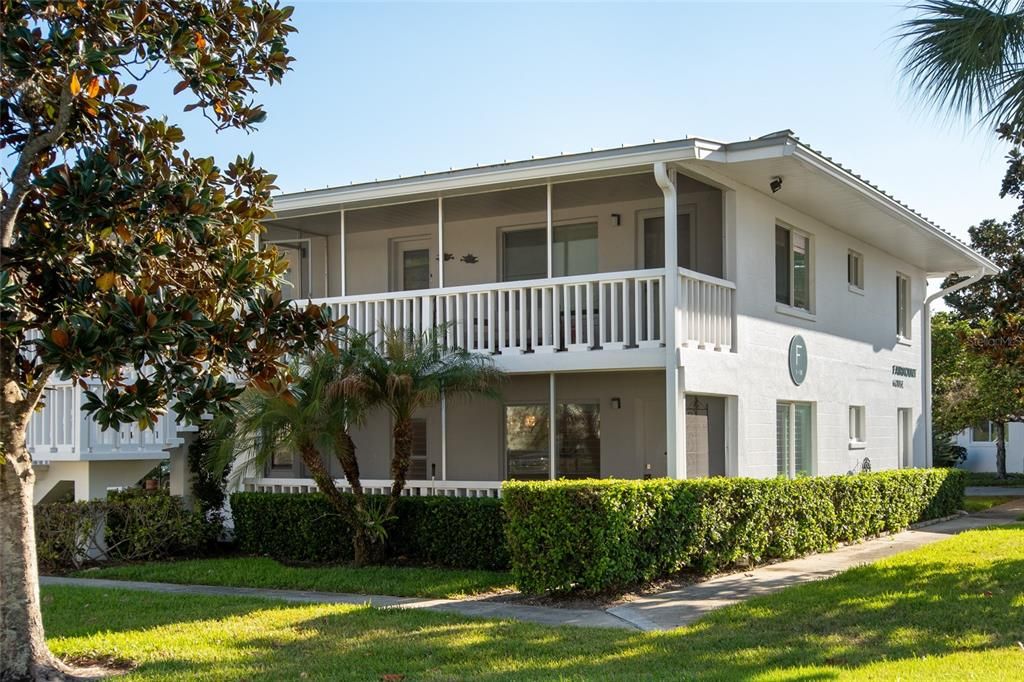 En Venta: $469,900 (2 camas, 2 baños, 816 Pies cuadrados)