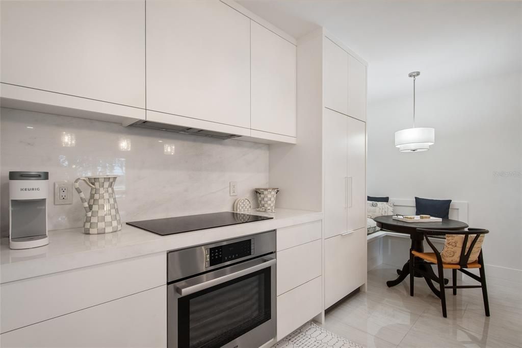 En Venta: $469,900 (2 camas, 2 baños, 816 Pies cuadrados)