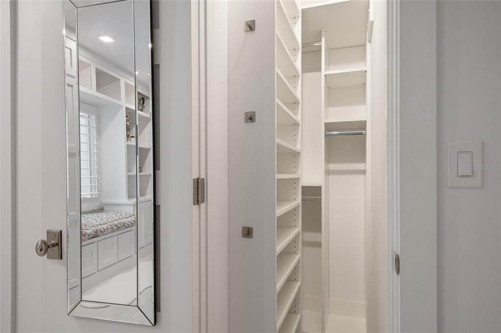 En Venta: $469,900 (2 camas, 2 baños, 816 Pies cuadrados)
