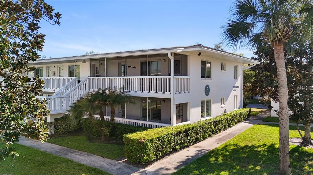 En Venta: $469,900 (2 camas, 2 baños, 816 Pies cuadrados)