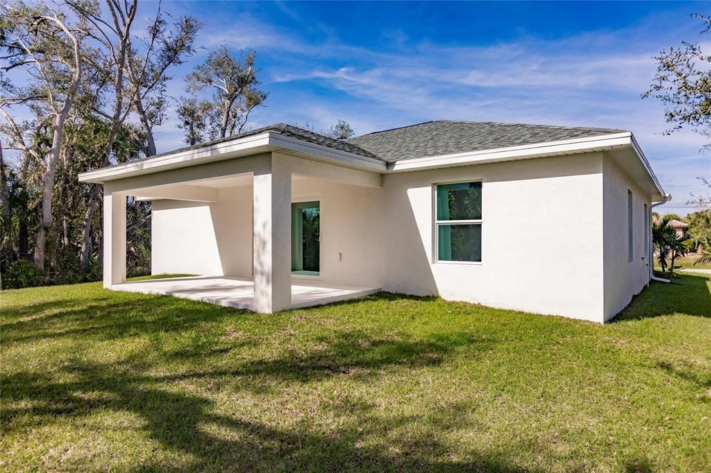 Activo con contrato: $284,000 (4 camas, 2 baños, 1556 Pies cuadrados)