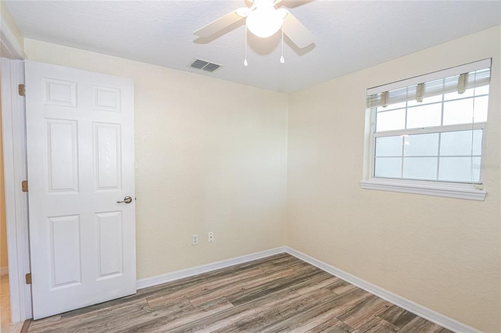 出租: $2,100 (2 贝兹, 1 浴室, 609 平方英尺)