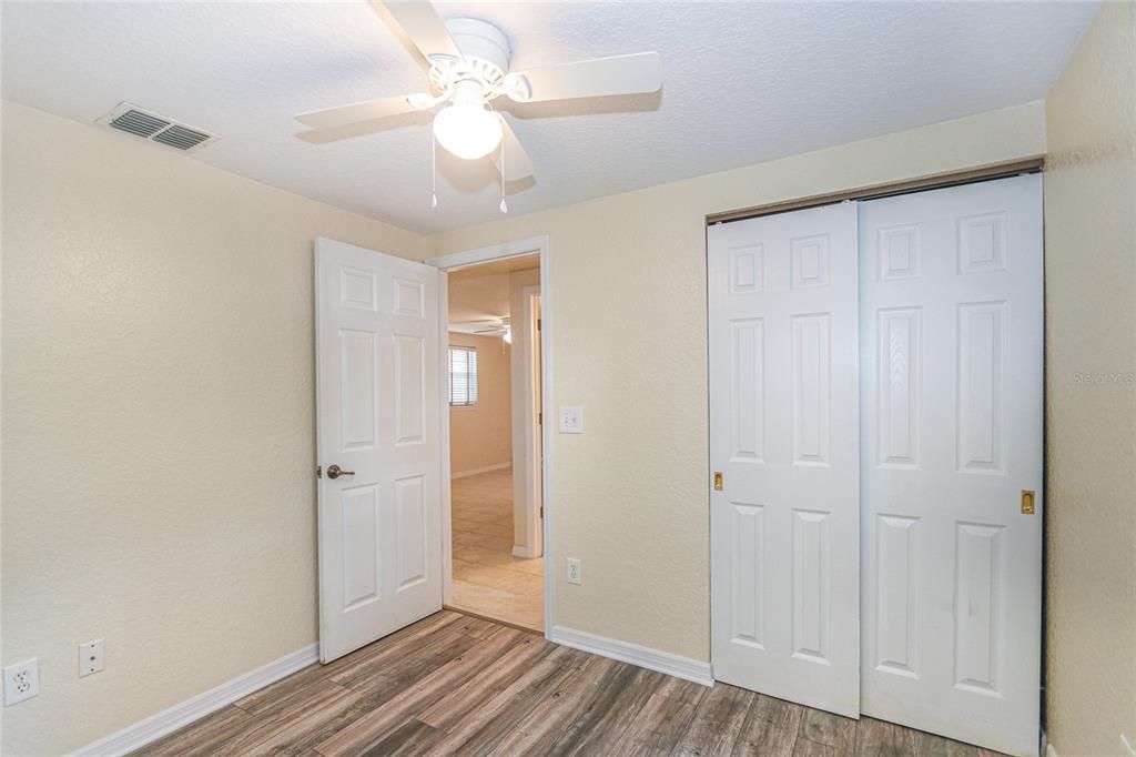 出租: $2,100 (2 贝兹, 1 浴室, 609 平方英尺)