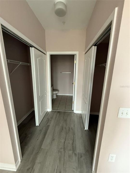 Active With Contract: $1,400 (1 beds, 1 baths, 661 Square Feet)