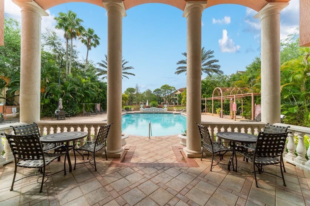 Active With Contract: $1,400 (1 beds, 1 baths, 661 Square Feet)