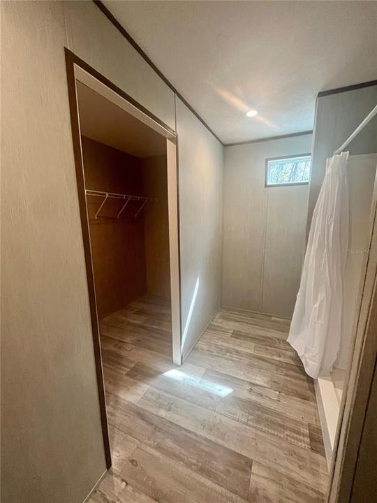 На продажу: $225,000 (3 спален, 2 ванн, 1352 Квадратных фут)