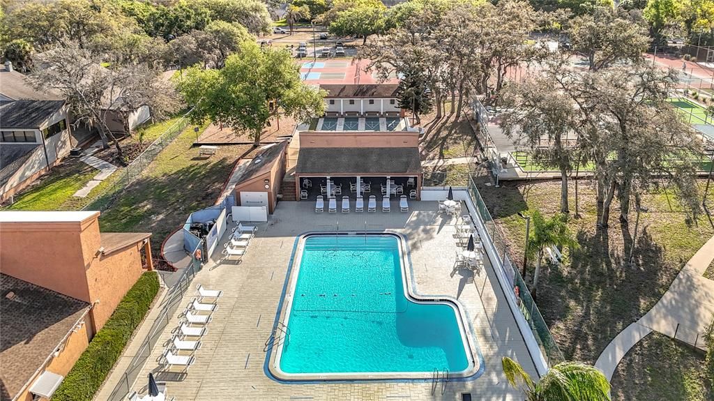 На продажу: $139,900 (2 спален, 2 ванн, 1144 Квадратных фут)