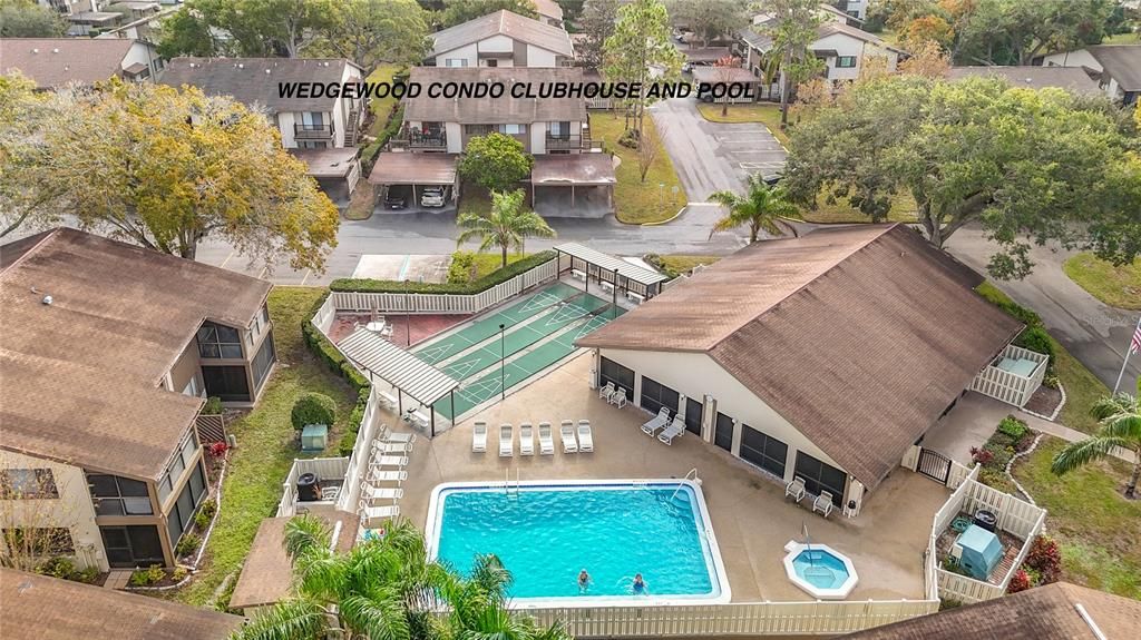 На продажу: $139,900 (2 спален, 2 ванн, 1144 Квадратных фут)