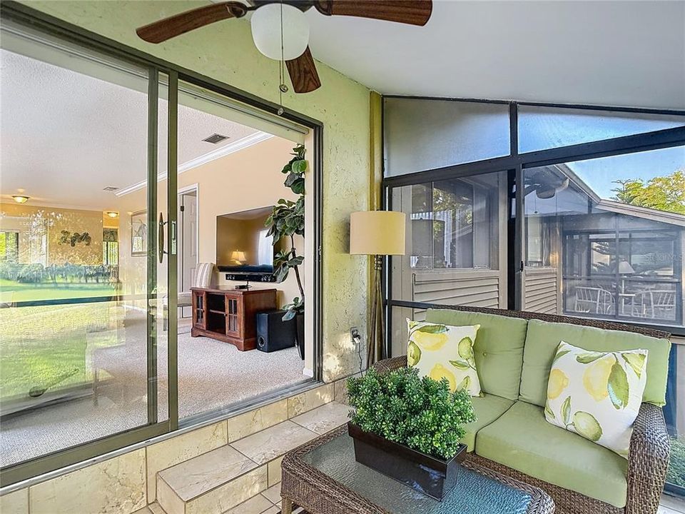 На продажу: $139,900 (2 спален, 2 ванн, 1144 Квадратных фут)