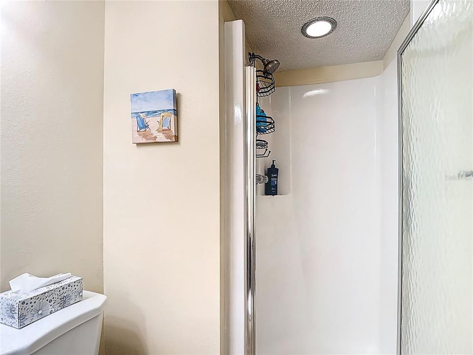 На продажу: $139,900 (2 спален, 2 ванн, 1144 Квадратных фут)