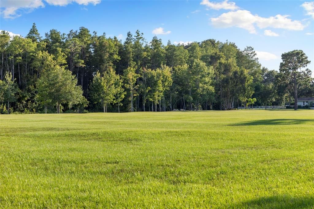 Недавно продано: $1,100,000 (5.06 acres)