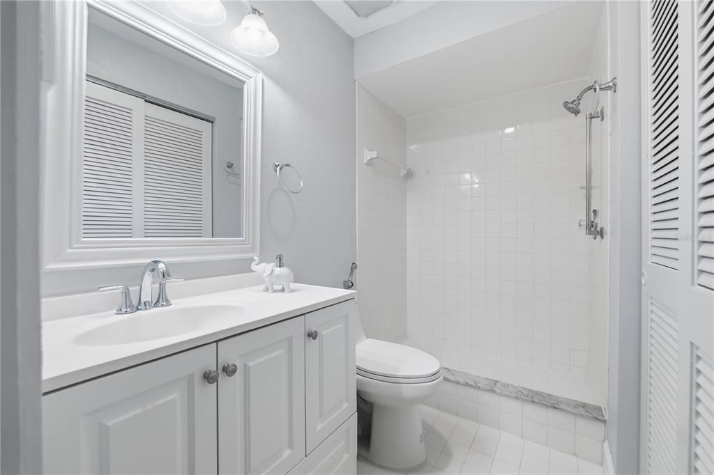 En Venta: $124,000 (2 camas, 2 baños, 984 Pies cuadrados)