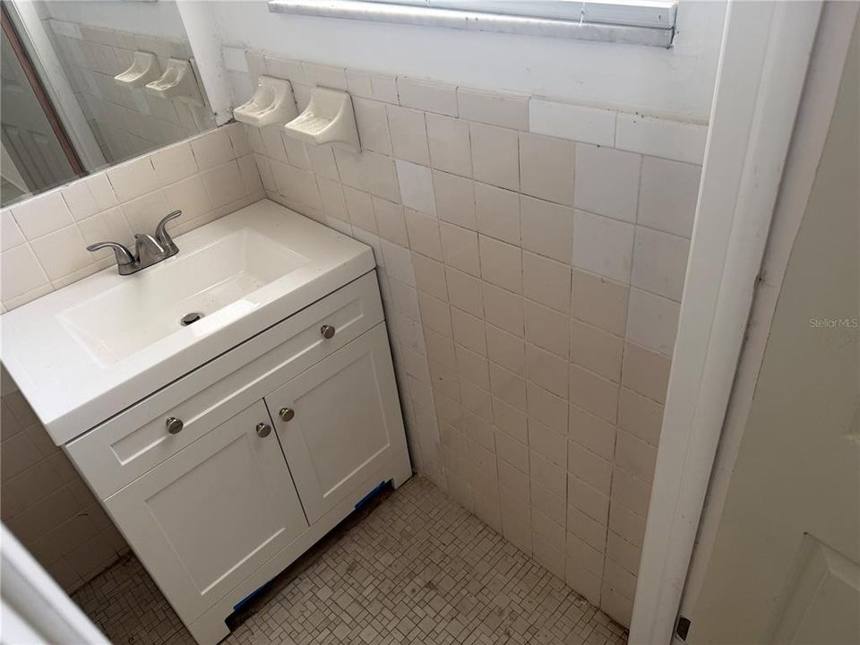 For Rent: $1,550 (3 beds, 2 baths, 1264 Square Feet)