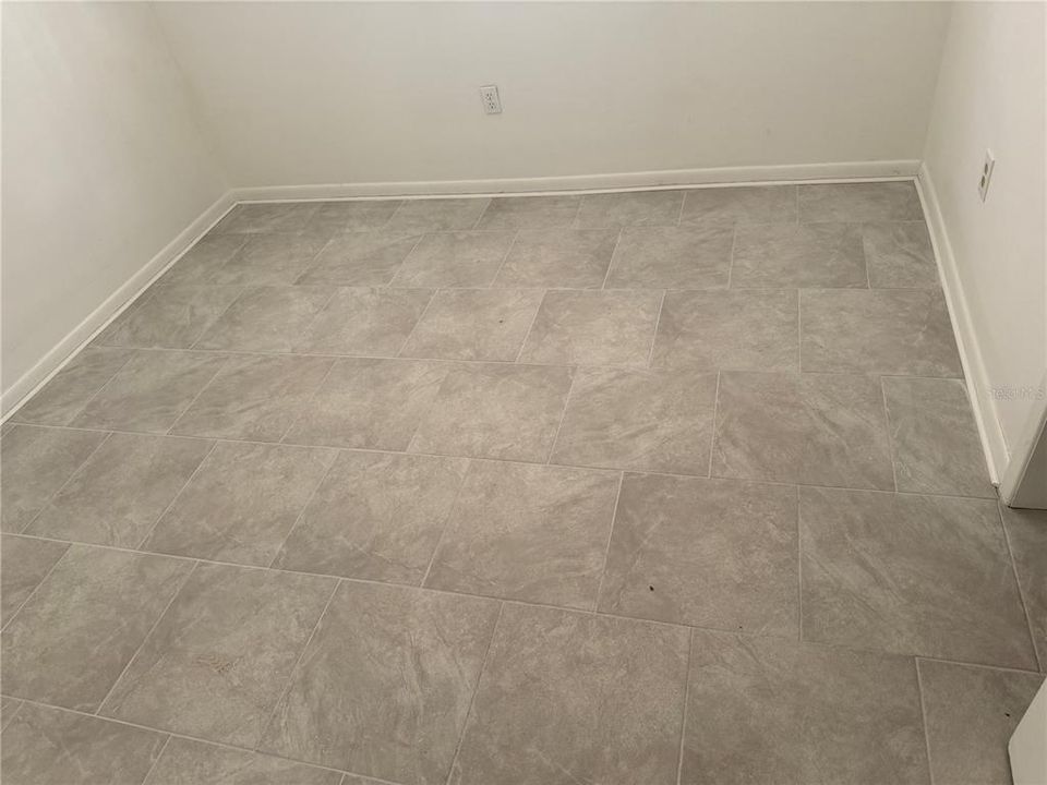 For Rent: $1,550 (3 beds, 2 baths, 1264 Square Feet)