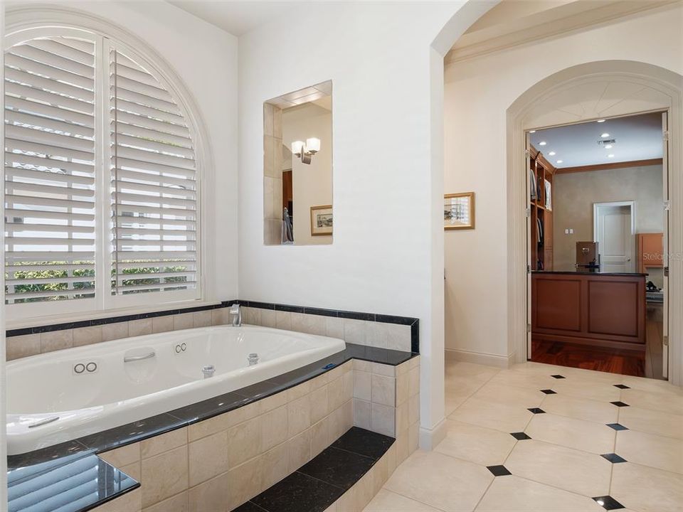 En Venta: $3,900,000 (4 camas, 4 baños, 5301 Pies cuadrados)