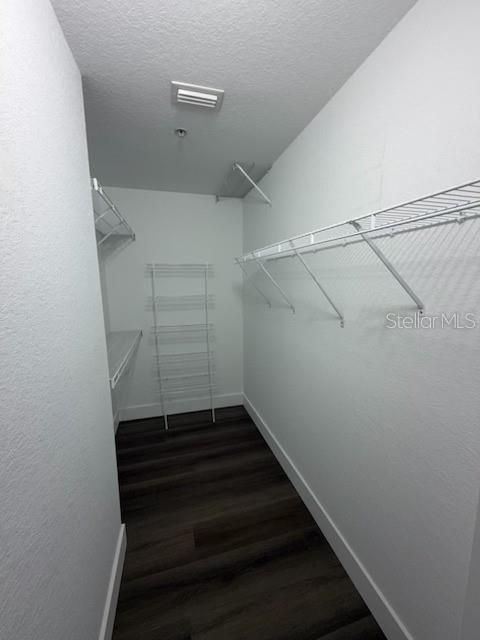 Activo con contrato: $2,150 (1 camas, 1 baños, 884 Pies cuadrados)