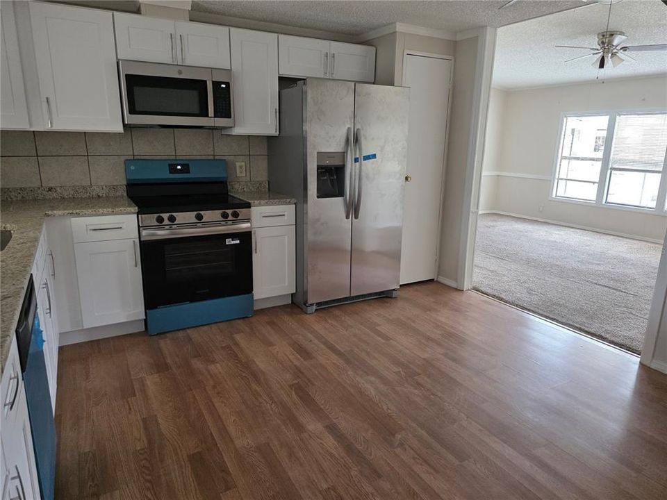 For Rent: $1,350 (3 beds, 2 baths, 1188 Square Feet)
