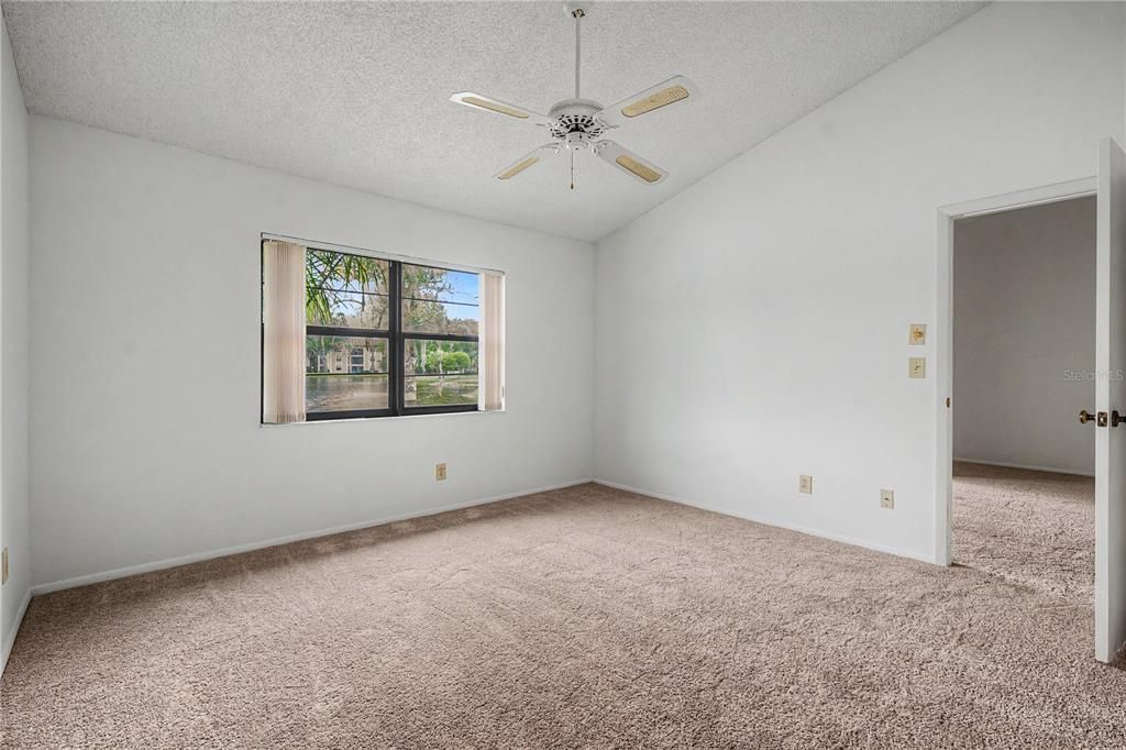 Activo con contrato: $289,900 (3 camas, 2 baños, 1280 Pies cuadrados)