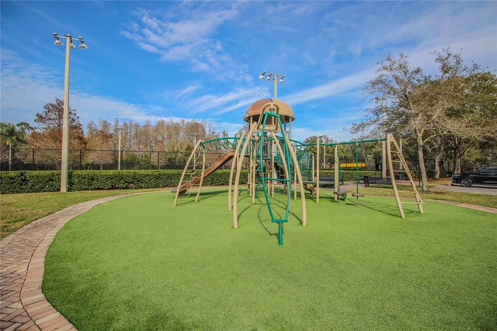Activo con contrato: $289,900 (3 camas, 2 baños, 1280 Pies cuadrados)