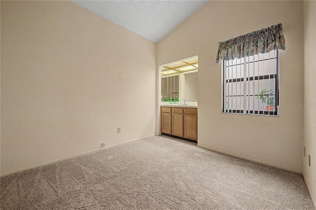 Activo con contrato: $289,900 (3 camas, 2 baños, 1280 Pies cuadrados)