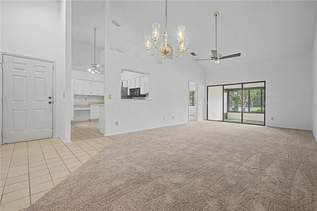 Activo con contrato: $289,900 (3 camas, 2 baños, 1280 Pies cuadrados)