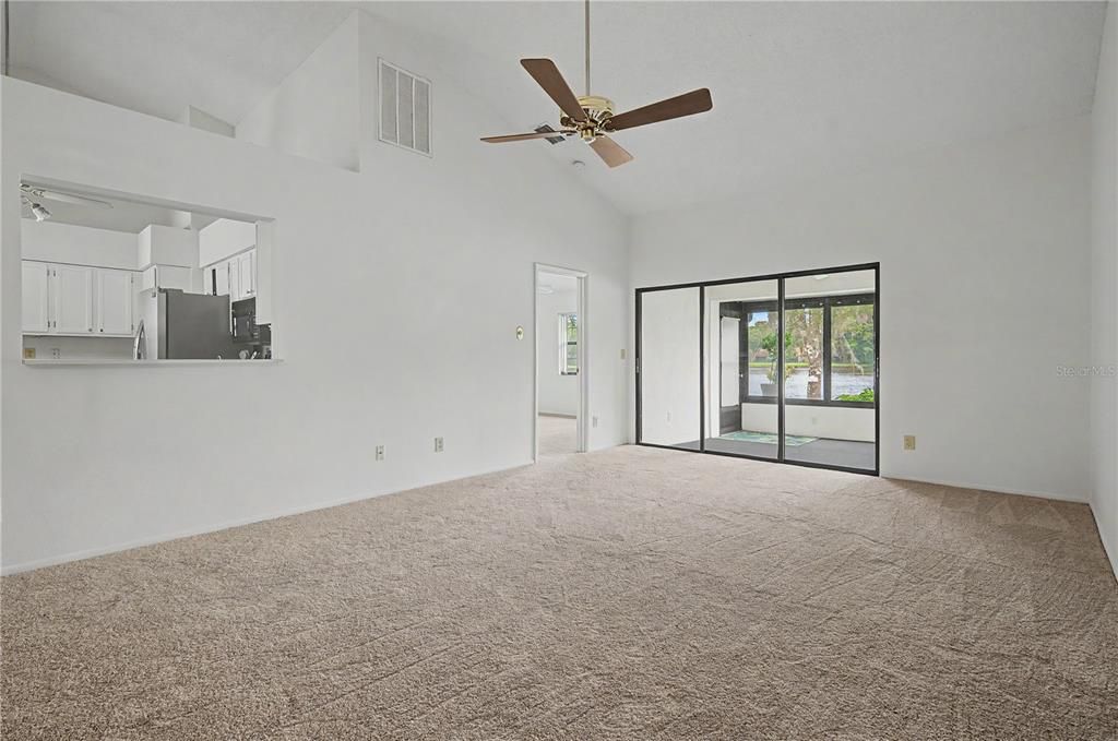 Activo con contrato: $289,900 (3 camas, 2 baños, 1280 Pies cuadrados)