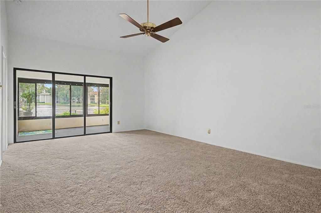 Activo con contrato: $289,900 (3 camas, 2 baños, 1280 Pies cuadrados)