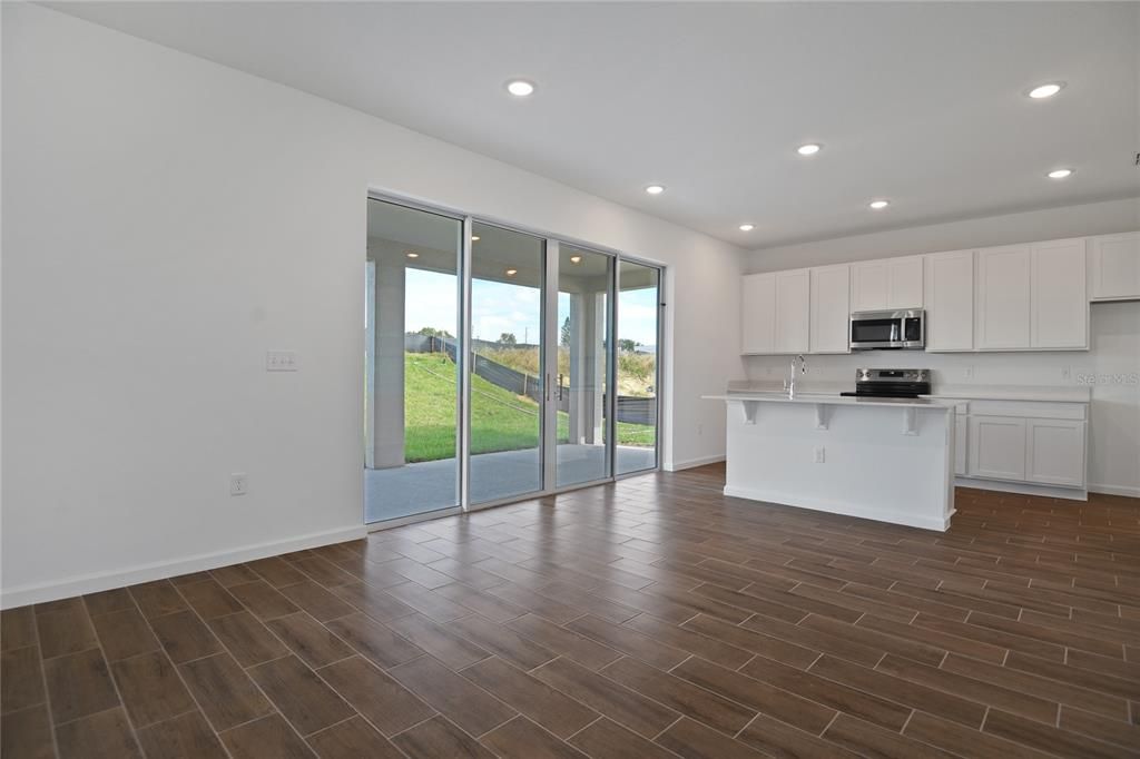 Active With Contract: $424,999 (5 beds, 3 baths, 3030 Square Feet)