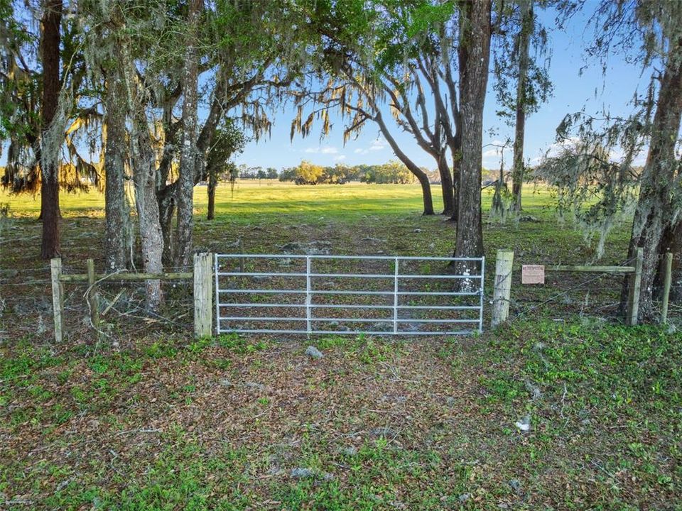 For Sale: $550,000 (9.24 acres)