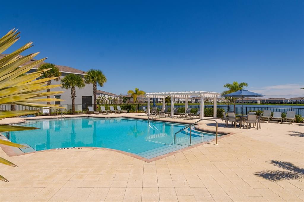 En Venta: $274,999 (3 camas, 2 baños, 1702 Pies cuadrados)