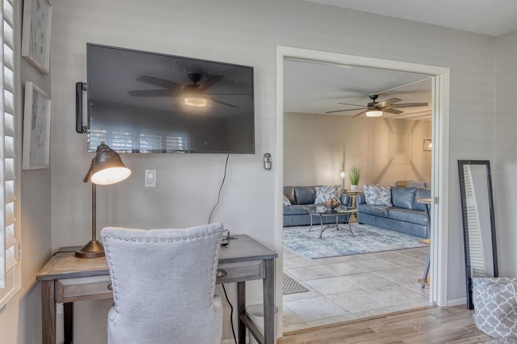 Active With Contract: $2,250 (3 beds, 2 baths, 1529 Square Feet)