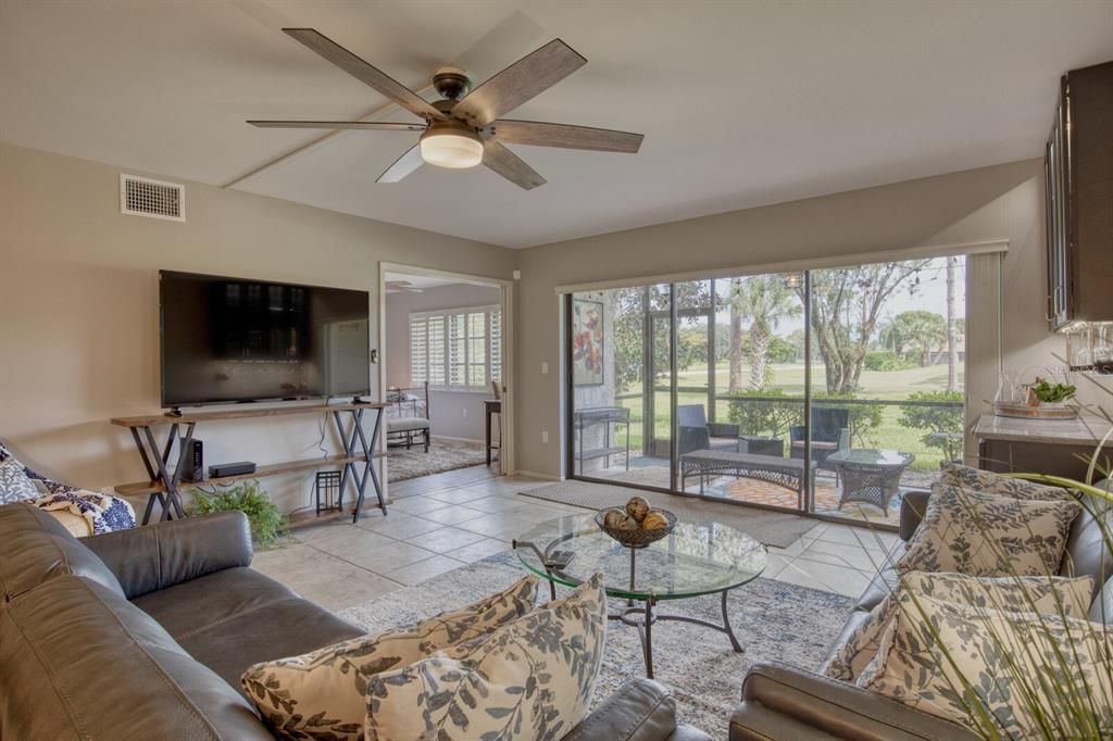 Active With Contract: $2,250 (3 beds, 2 baths, 1529 Square Feet)