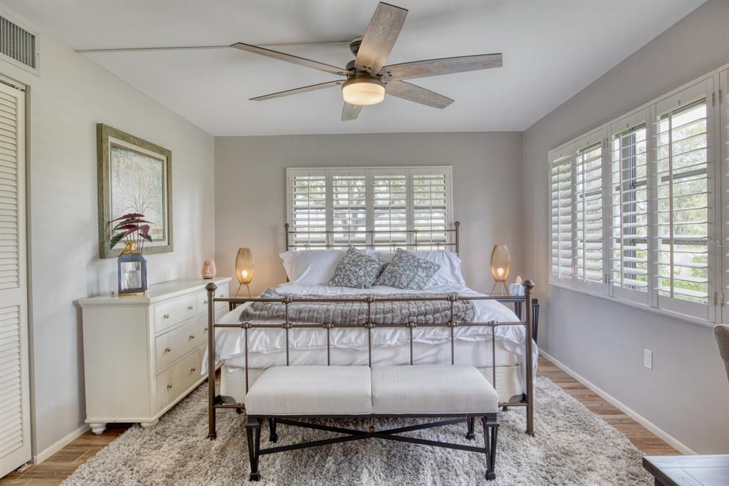 Active With Contract: $2,250 (3 beds, 2 baths, 1529 Square Feet)