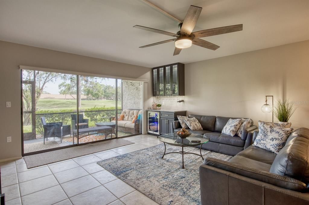 Active With Contract: $2,250 (3 beds, 2 baths, 1529 Square Feet)