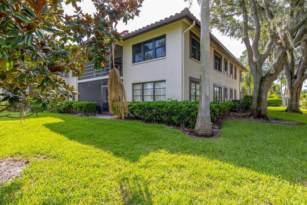 Active With Contract: $2,250 (3 beds, 2 baths, 1529 Square Feet)
