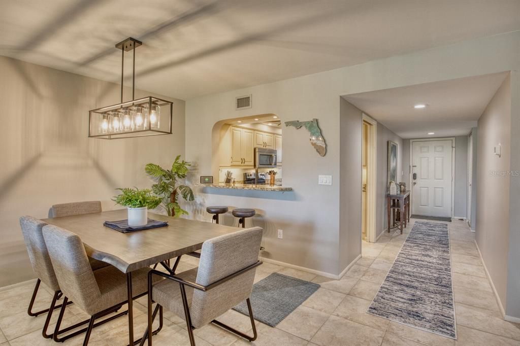 Active With Contract: $2,250 (3 beds, 2 baths, 1529 Square Feet)